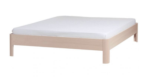 Cadre de lit simple en bois